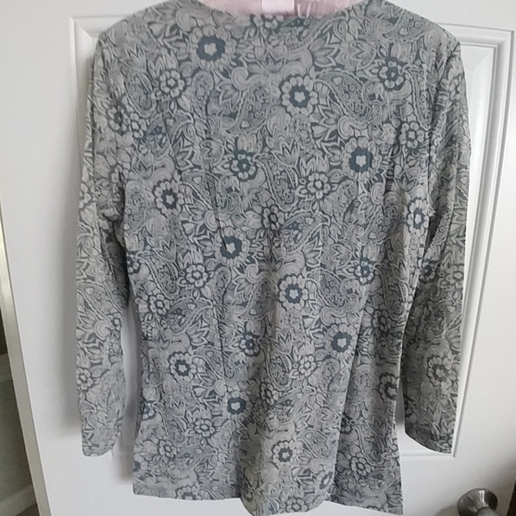 Liz Claiborne 3/4 sleeve print top - Picture 4 of 7